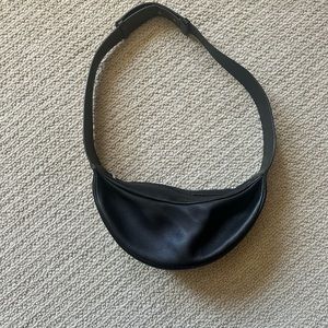 Great quality bag and spacious for it size.